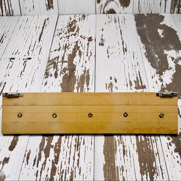 Wood Jewelry Organizer Hanger - Picture 4 of 4